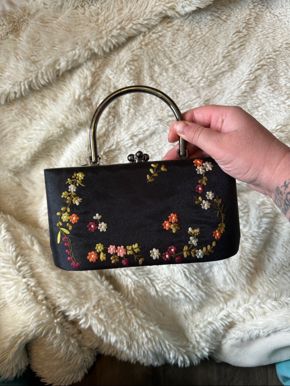 Black Floral Embroidered Top-Handle Evening Bag - Picture 5 of 7